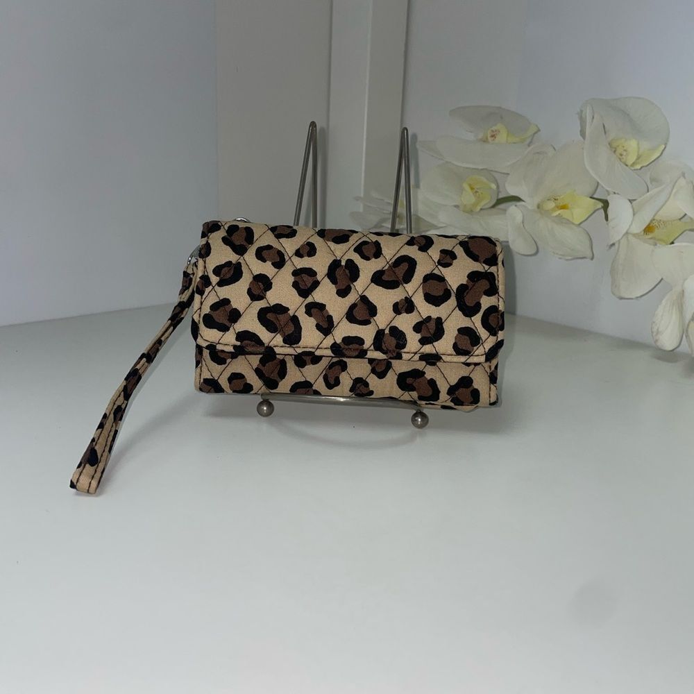 Vera Bradley RFID Smartphone Wristlet Tan and Black Leopard